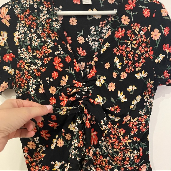 H&M black multicolour floral drawstring blouse Size 10 - Picture 5 of 11
